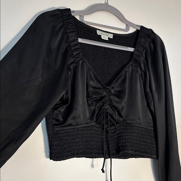 American Eagle Satin Cropped Blouse - Picture 2 of 7